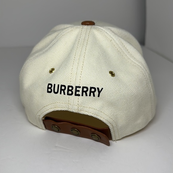 Burberry hat - Picture 3 of 5